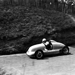 Lord Strathcarron at Shelsley in a Marwyn 500 cc race car in 1949 Born January