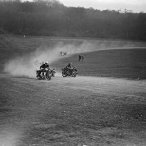 Motor cycling races at Brands Hatch on Easter Sunday. W B Ducker ( No 18 ) and G