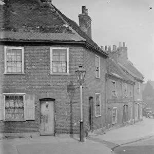 Old cottages on The Hill in Northfleet, Kent. 7 March 1938