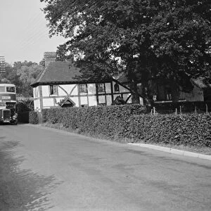 Old cottages, Lamberhurst. 1937