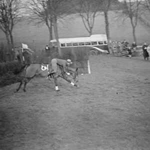 R A point to point, Green Street Green, a fall. 1939