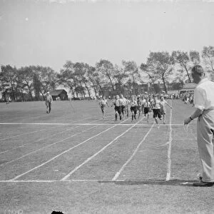Sport at Swanley school. End of the race. 1938
