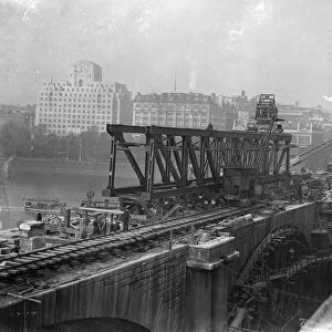 Steel gantry, weighing at 2700 tons, takes shape on the old Waterloo Bridge, London