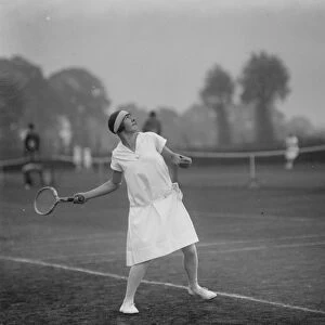 Surbiton Lawn tennis tournament. Miss Joan Fry in play. 20 May 1926