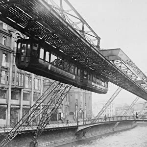 The suspension railway crossing the River Wupper. 28 September 1923