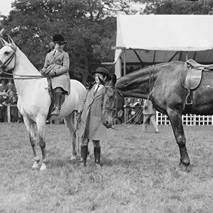 Tring show, 1922. Miss Patricia ( dismounted ) and Miss Barbara Grant Morden