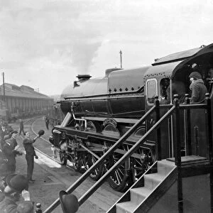 Visit to the Duke and Duchess of York to the southern railway?s works at Ashford