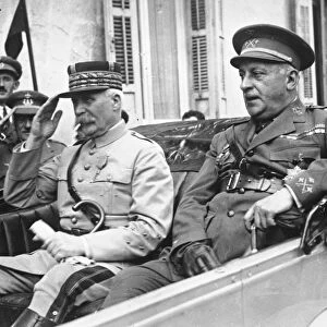 War in Morocco. A photograph of Marshal Petain ( left ) and General Primo de Riviera