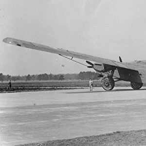 The worlds largest monoplane. First photograph of the Beardmore Inflexible