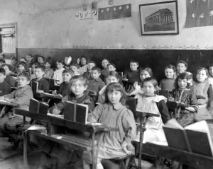 Belgians taught English at the Poland Street refuge by means of a gramophone. 1914 Belgians taught English at the Poland Street refuge by means of a gramophone. 1914
