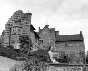 Chartwell - The home of Winston Churchill Mrs. Mary Soames (Churchills daughter) Chartwell - The home of Winston Churchill Mrs. Mary Soames (Churchills daughter)