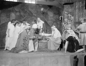 Children perform the Nativityscene at Brent School, Dartford, Kent Children perform the Nativityscene at Brent School, Dartford, Kent