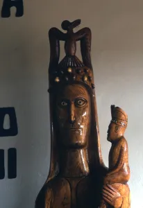 Easter Island - Birdman cult - Birdman carving in the guise of the Holy Ghost, descending Easter Island - Birdman cult - Birdman carving in the guise of the Holy Ghost, descending