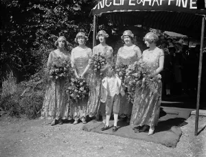 Eldest sister of Viscount Gage Weds. The Honourable Irene Gage and Captain Murray Eldest sister of Viscount Gage Weds. The Honourable Irene Gage and Captain Murray