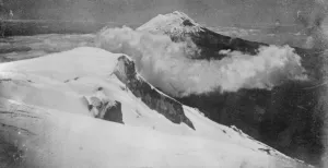 In eruption after a sleep of four hundred years. Popocatepetl, the famous Mexican volcano In eruption after a sleep of four hundred years. Popocatepetl, the famous Mexican volcano