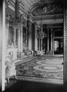 Although the external appearance of Buckingham Palace has been greatly improved in Although the external appearance of Buckingham Palace has been greatly improved in