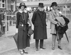Goodwood Racecourse West Sussex Mrs Bevis, Mr Winans, Colonel Bevis. 29 July 1924 Goodwood Racecourse West Sussex Mrs Bevis, Mr Winans, Colonel Bevis. 29 July 1924