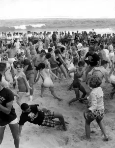 Holiday on the beach dance / dancing / party season / celebration / happy vintage Holiday on the beach dance / dancing / party season / celebration / happy vintage