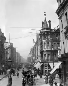 London street scene. Looking down New Bond Street, London. Early 1900s London street scene. Looking down New Bond Street, London. Early 1900s