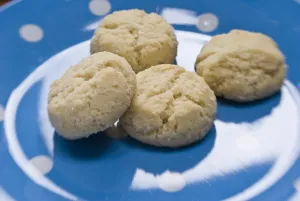 Melting Moments cookies on spotty blue and white plate credit: Marie-Louise Avery Melting Moments cookies on spotty blue and white plate credit: Marie-Louise Avery