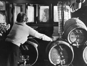 Miss F. Newitt, landlady of the Crown pub in Chipstead, England. 11 December 1948 Miss F. Newitt, landlady of the Crown pub in Chipstead, England. 11 December 1948
