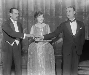 Miss Renee Kelly in a new sketch at the London Coliseum, supported by her husband Miss Renee Kelly in a new sketch at the London Coliseum, supported by her husband