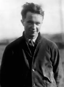 Mr Brandon Wentworth, a Californian undergraduate, who, with a home made radio Mr Brandon Wentworth, a Californian undergraduate, who, with a home made radio