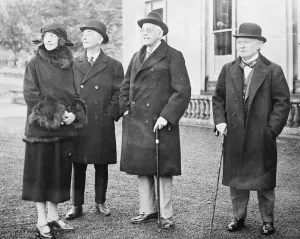 Mrs Lascelles, Sir Robert Horne, Lord Balfour and Mr Lloyd George in the grounds at Mrs Lascelles, Sir Robert Horne, Lord Balfour and Mr Lloyd George in the grounds at