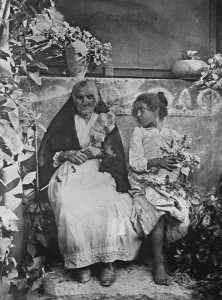 Oldest human being alive. Signora Maria Scandurra, 124 years old with her great Oldest human being alive. Signora Maria Scandurra, 124 years old with her great