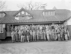 Oxford versus Cambridge golf beat at Sidcup. The players outside the clubhouse Oxford versus Cambridge golf beat at Sidcup. The players outside the clubhouse