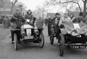 Passenger in this 1904 Wolsely in the London to Brighton. Veteran Cars all manufactured Passenger in this 1904 Wolsely in the London to Brighton. Veteran Cars all manufactured