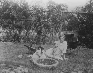 Peter Pan and little Ann at home at Tree Tops. Miss Pauline Chase, now Mrs Alexander Peter Pan and little Ann at home at Tree Tops. Miss Pauline Chase, now Mrs Alexander