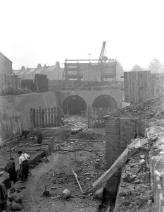 Piccadilly Tube Extension works from Finsbury to Cockfosters. The End of the Tube Piccadilly Tube Extension works from Finsbury to Cockfosters. The End of the Tube
