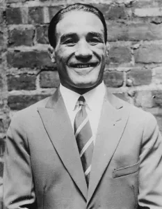 The Pope receives a boxer for the first time in history. Johnny Dundee, the worlds The Pope receives a boxer for the first time in history. Johnny Dundee, the worlds