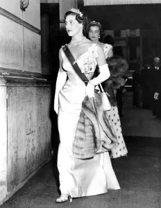 Princess Margaret at the Royal Opera House 30 june 1954 for a gala for the King Princess Margaret at the Royal Opera House 30 june 1954 for a gala for the King