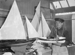 In the quaint fishing quarter of Hastings works the ships doctor, perhaps the only one of his kind In the quaint fishing quarter of Hastings works the ships doctor, perhaps the only one of his kind
