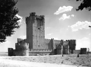 The Spanish royal palace fortress at Medina del Campo, Castile, Spain. Cesare The Spanish royal palace fortress at Medina del Campo, Castile, Spain. Cesare