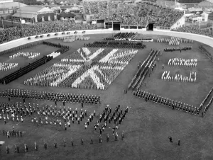Sydney Salutes The Queen Six Thousand People form a huge UNion Jack at a Coronation Sydney Salutes The Queen Six Thousand People form a huge UNion Jack at a Coronation