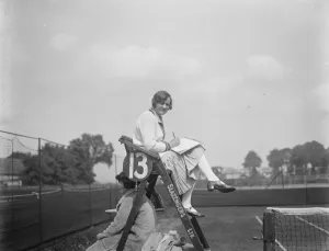 Titled umpire in Surrey tennis championships. Lady D Hely Hutchinson umpiring at Titled umpire in Surrey tennis championships. Lady D Hely Hutchinson umpiring at