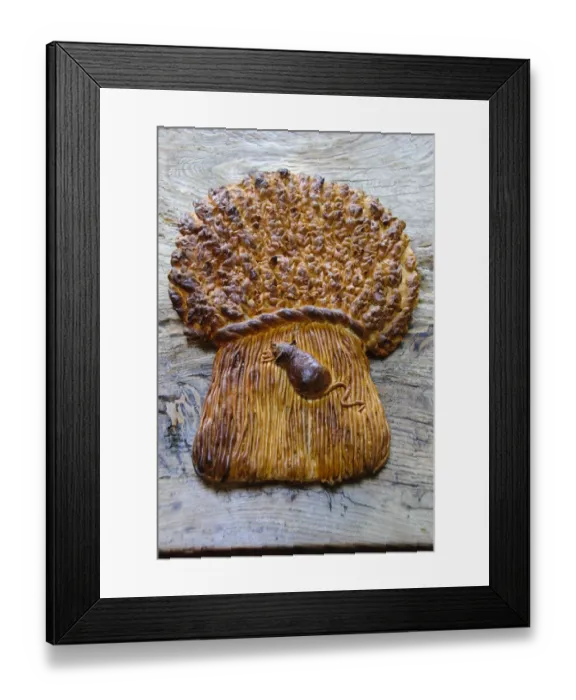 Framed Print : Decorative loaf in shape of sheaf of wheat with mouse for harvest festival credit