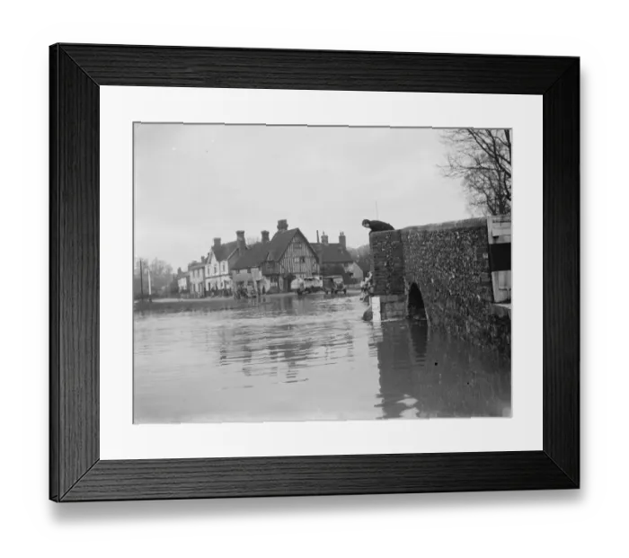 Framed Print : Flooding in Eynsford, Kent. 1937 Framed Print : Flooding in Eynsford, Kent. 1937