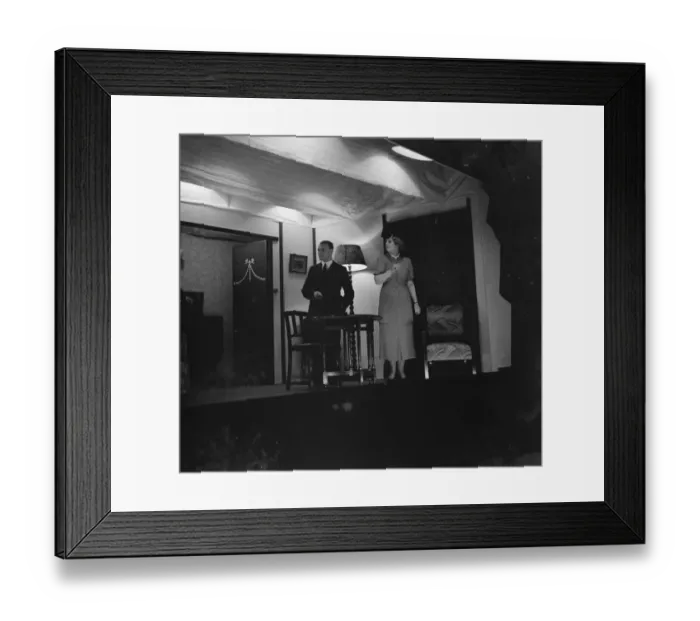 Framed Print : The Hartley Players, an amateur dramatic association from Harley, Kent, performing Framed Print : The Hartley Players, an amateur dramatic association from Harley, Kent, performing