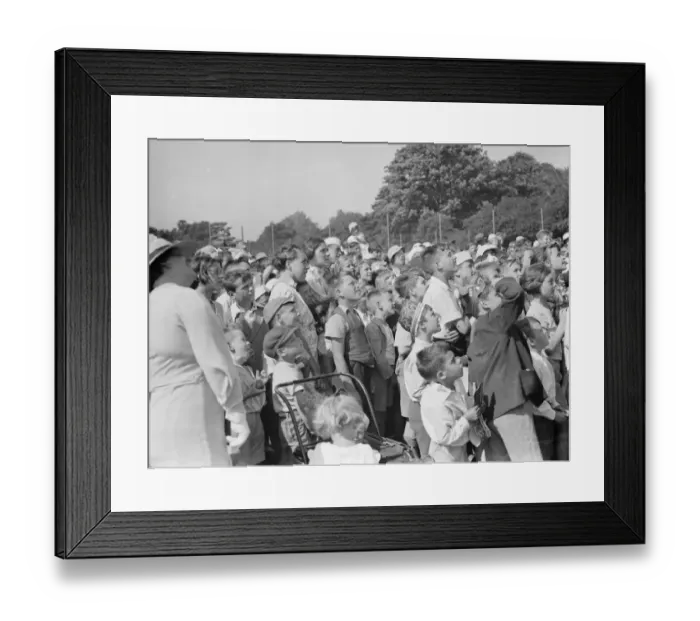 Framed Print : Crowds watching the Punch and Judy show at Dartford. 1937 Framed Print : Crowds watching the Punch and Judy show at Dartford. 1937