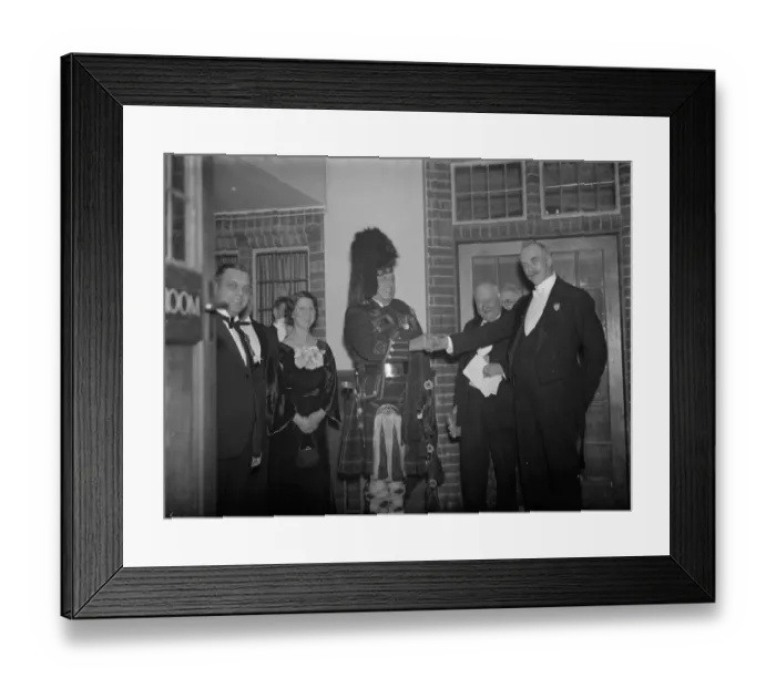 Framed Print : Burns night and J Gray plays the pipe in Bexley. 25 January 1938 Framed Print : Burns night and J Gray plays the pipe in Bexley. 25 January 1938