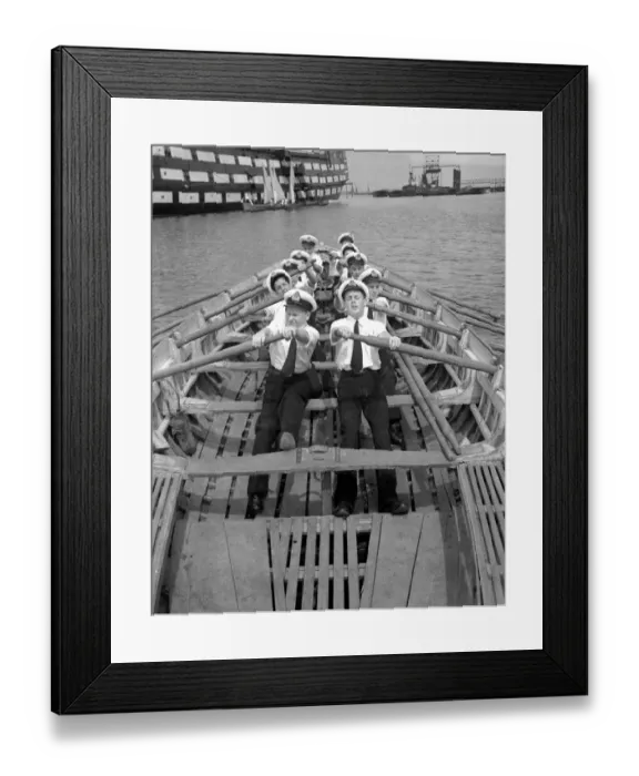 Framed Print : Naval cadets rowing to the training ship HMS Worcester on the River Thames off Greenhithe Framed Print : Naval cadets rowing to the training ship HMS Worcester on the River Thames off Greenhithe