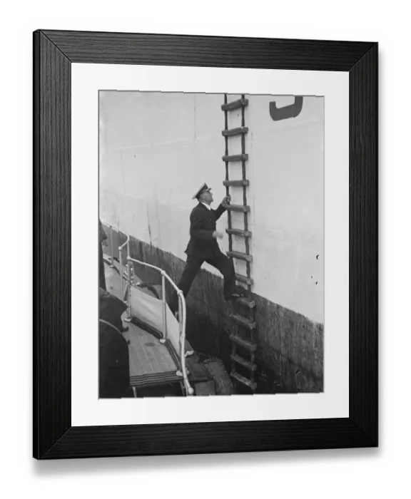 Framed Print : Thames pilots at Gravesend, Kent, who help ships navigate through the congested Framed Print : Thames pilots at Gravesend, Kent, who help ships navigate through the congested