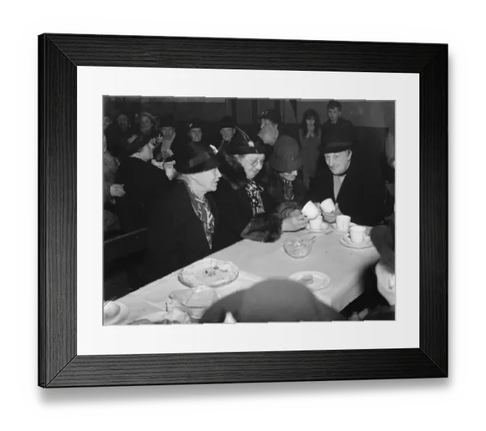 Framed Print : Old folks party in Foots Cray, Kent. 1937