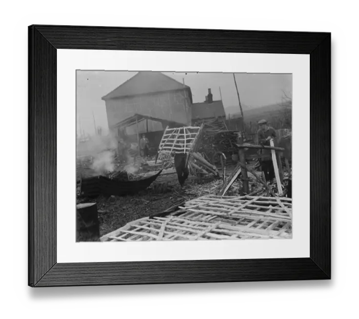 Framed Print : Hurdle making in Cuxton, Kent. 1937 Framed Print : Hurdle making in Cuxton, Kent. 1937