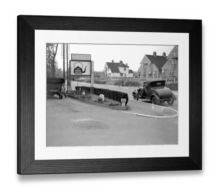 Framed Print : Dog Cemetery in Hildenborough, Kent. 1933 Framed Print : Dog Cemetery in Hildenborough, Kent. 1933