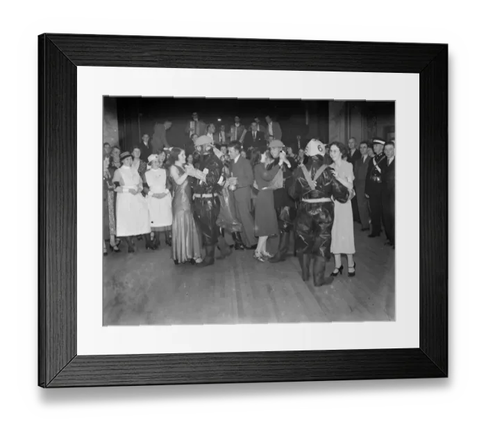 Framed Print : The ARP ( Air Raid Precautions ) and AFS ( Army Fire Service ) dance at Crayford